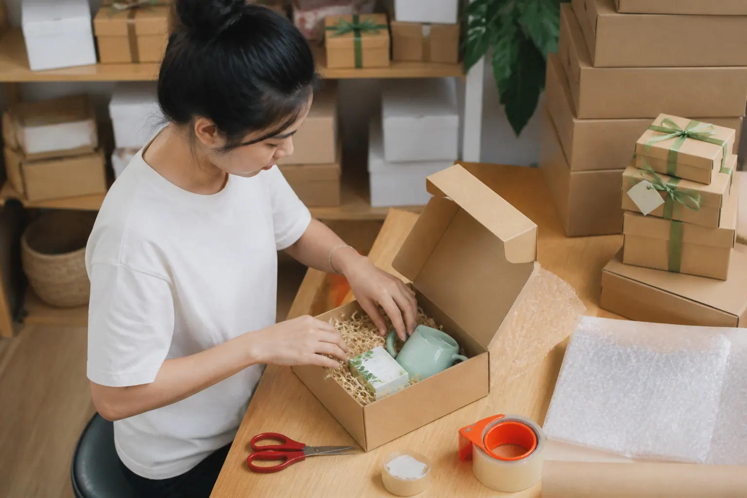 Kinh Nghiệm Triển Khai Đóng Gói Quà Tặng Bằng Hộp Carton - hộp carton đựng quà